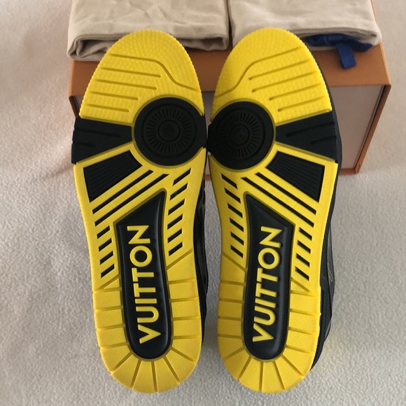 Louis Vuitton Trainer - Picture 6 of 9